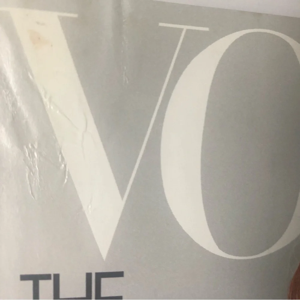 Vogue MARCH 2003 JULIANNE MOORE MINT condition - Picture 4 of 14